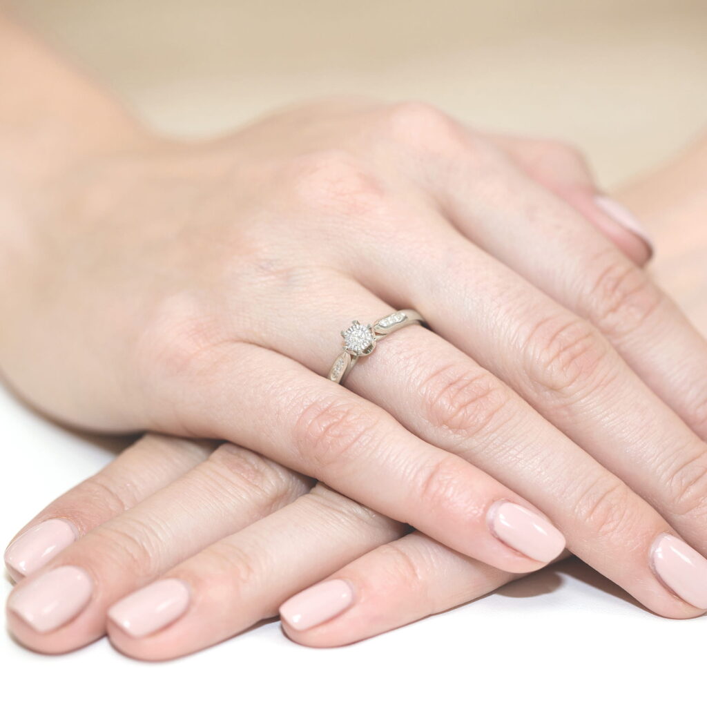 Pierścionek  Diament 0,08ct - widok 4