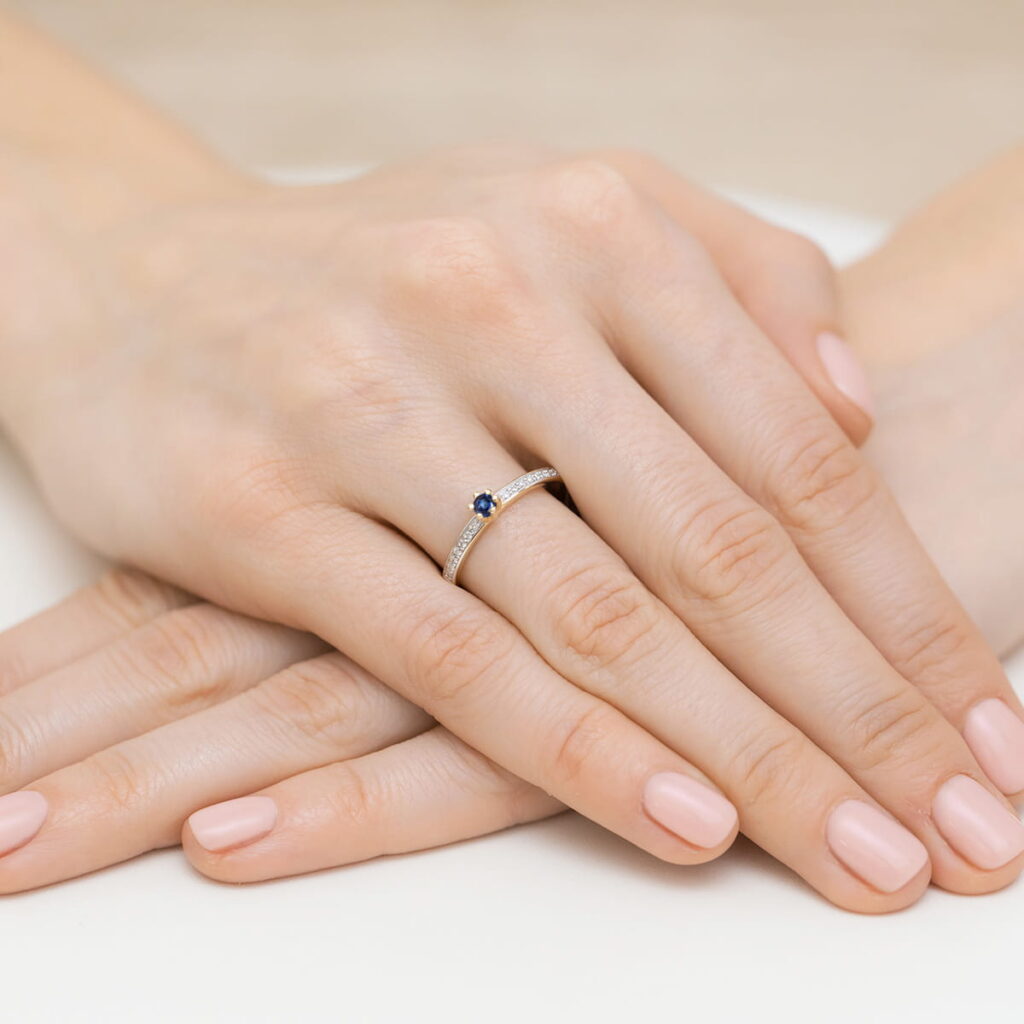 Pierścionek  Szafir 0,15ct - widok 4